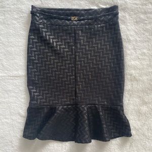 Bebe Peplum Black Leather Look Skirt Size Small.